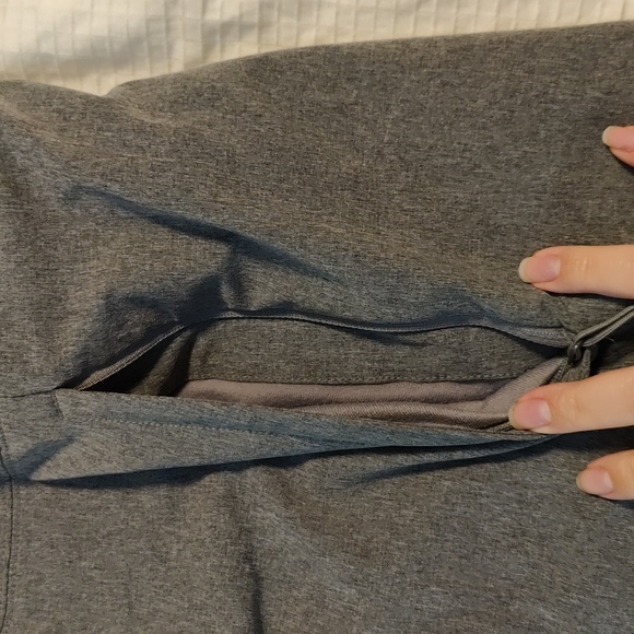 Grey The North Face coat w/hood - Picture 6 of 11